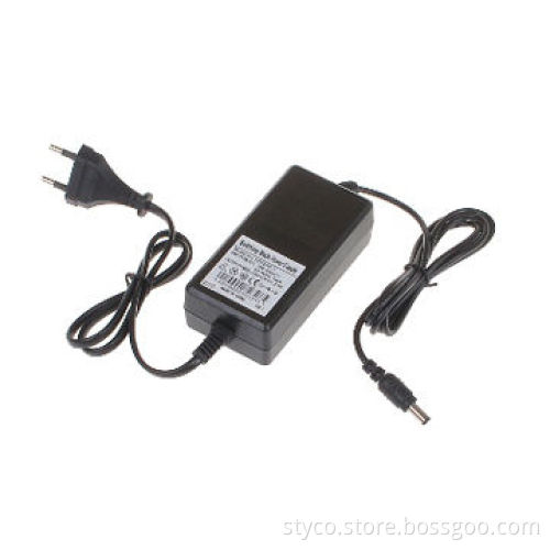 CCTV Power Supply with 12V DC Output Voltage and 2A to 5A Output Current